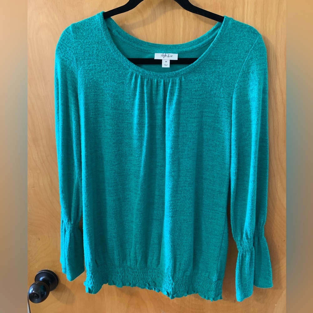 Green Style &Co XS sweater